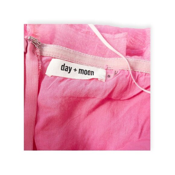 Day & Moon Pink Ruffled Strapless Dress SZ S Barbie Coquette - Picture 9 of 9